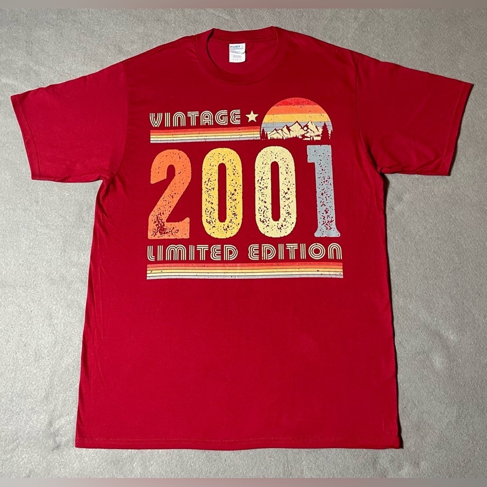 Vintage 2001 Limited Edition 2001 T-shirt Red Size Large